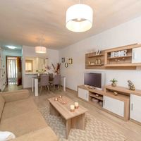 Дом на спа-курорте, у озера, у моря в Испании, Валенсия, Торревьеха, 65 кв.м.