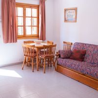 Бунгало на спа-курорте, у озера, у моря в Испании, Валенсия, Торревьеха, 55 кв.м.