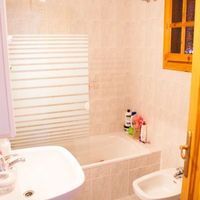 Бунгало на спа-курорте, у озера, у моря в Испании, Валенсия, Торревьеха, 55 кв.м.