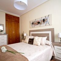 Бунгало на спа-курорте, у озера, у моря в Испании, Валенсия, Торревьеха, 65 кв.м.