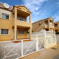 Бунгало на спа-курорте, у озера, у моря в Испании, Валенсия, Торревьеха, 65 кв.м.