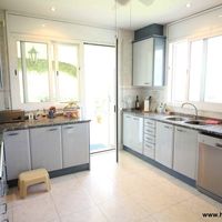 Дом в горах в Испании, Каталония, Жирона, 367 кв.м.