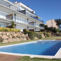 Apartment at the seaside in Spain, Catalunya, Girona, 180 sq.m.