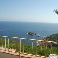 Apartment in the suburbs, at the seaside in Spain, Catalunya, Girona, 107 sq.m.