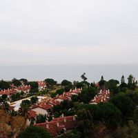 Апартаменты в большом городе, у моря в Турции, Мерсин, 115 кв.м.