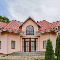 Дом у озера, в пригороде в Латвии, Рига, Бурчардумуиза, 255 кв.м.