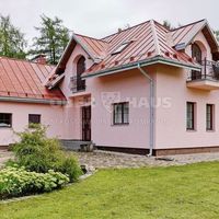 Дом у озера, в пригороде в Латвии, Рига, Бурчардумуиза, 255 кв.м.