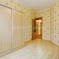 Дом у озера, в пригороде в Латвии, Рига, Бурчардумуиза, 255 кв.м.