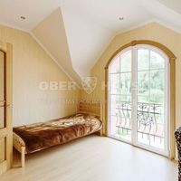 Дом у озера, в пригороде в Латвии, Рига, Бурчардумуиза, 255 кв.м.