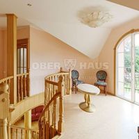 Дом у озера, в пригороде в Латвии, Рига, Бурчардумуиза, 255 кв.м.