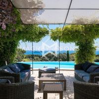 Villa in France, Cannes, 320 sq.m.