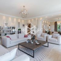 Villa in France, Cannes, 320 sq.m.