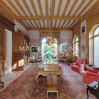 Villa in France, Provence, Le Pradet, 2500 sq.m.