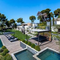 Villa in France, Cannes, 350 sq.m.