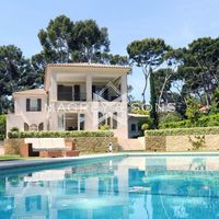 House in France, Antibes, 440 sq.m.