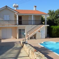 Villa in the suburbs in Republic of Cyprus, Eparchia Pafou, 204 sq.m.