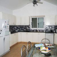 Villa in the suburbs in Republic of Cyprus, Eparchia Pafou, 204 sq.m.