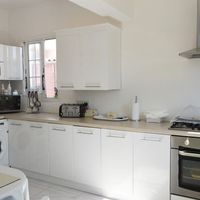 Villa in the suburbs, at the seaside in Republic of Cyprus, Eparchia Pafou, 125 sq.m.