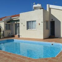 House in the suburbs in Republic of Cyprus, Eparchia Pafou, 140 sq.m.