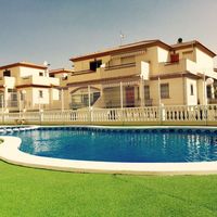 Bungalow by the lake, at the seaside in Spain, Comunitat Valenciana, Torrevieja, 81 sq.m.