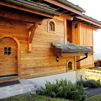 Chalet in the mountains in Switzerland, Vaud, 240 sq.m.
