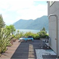 Apartment by the lake, in the suburbs in Switzerland, Ticino, 150 sq.m.