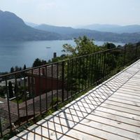 Апартаменты у озера в Швейцарии, Тичино, 210 кв.м.