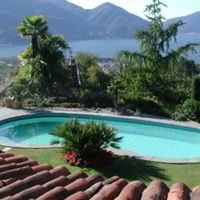 Villa by the lake, in the suburbs in Switzerland, Ticino, 304 sq.m.