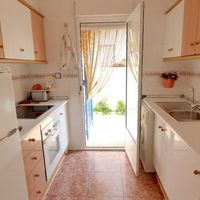 Дом у озера, у моря в Испании, Валенсия, Торревьеха, 90 кв.м.