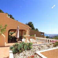 Вилла в горах, в лесу, у моря в Испании, Валенсия, Альтеа, 300 кв.м.