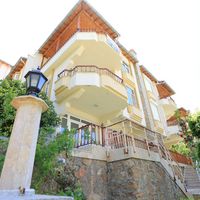 Villa at the seaside in Turkey, Alanya, 200 sq.m.