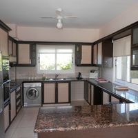 Villa in the mountains, in the suburbs, at the seaside in Republic of Cyprus, Eparchia Pafou, 150 sq.m.