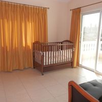 Villa in the mountains, in the suburbs, at the seaside in Republic of Cyprus, Eparchia Pafou, 150 sq.m.