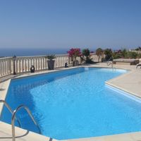 Villa in the mountains, in the suburbs, at the seaside in Republic of Cyprus, Eparchia Pafou, 300 sq.m.