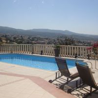 Villa in the mountains, in the suburbs, at the seaside in Republic of Cyprus, Eparchia Pafou, 300 sq.m.
