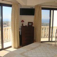 Villa in the mountains, in the suburbs, at the seaside in Republic of Cyprus, Eparchia Pafou, 300 sq.m.