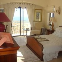 Villa in the mountains, in the suburbs, at the seaside in Republic of Cyprus, Eparchia Pafou, 300 sq.m.