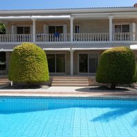 Элитная недвижимость в большом городе, на спа-курорте, в пригороде, у моря на Кипре, Пафос, 647 кв.м.