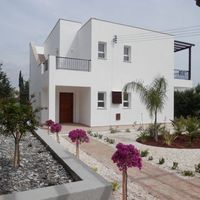 Villa at the spa resort, in the suburbs, at the seaside in Republic of Cyprus, Eparchia Pafou, 212 sq.m.