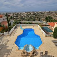 Villa in the mountains, in the suburbs, at the seaside in Republic of Cyprus, Eparchia Pafou, 450 sq.m.