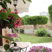 Villa in the mountains, in the suburbs, at the seaside in Republic of Cyprus, Eparchia Pafou, 450 sq.m.