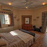 Villa in the mountains, in the suburbs, at the seaside in Republic of Cyprus, Eparchia Pafou, 450 sq.m.