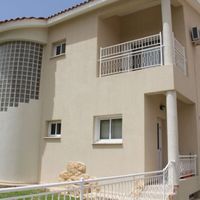 Villa in the mountains, in the suburbs, at the seaside in Republic of Cyprus, Eparchia Pafou, 450 sq.m.