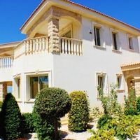 Villa in the mountains, in the suburbs, at the seaside in Republic of Cyprus, Eparchia Pafou, 280 sq.m.