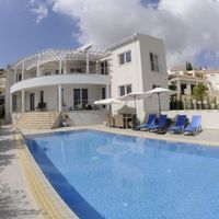 Villa in the mountains, in the suburbs, at the seaside in Republic of Cyprus, Eparchia Pafou, 315 sq.m.