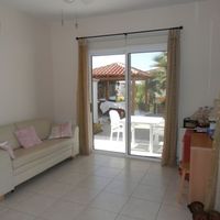 Villa in the big city, at the spa resort, in the suburbs, at the seaside in Republic of Cyprus, Eparchia Pafou, 150 sq.m.
