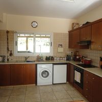 Villa in the mountains, in the suburbs, at the seaside in Republic of Cyprus, Eparchia Pafou, 150 sq.m.