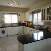 Villa in the mountains, in the suburbs, at the seaside in Republic of Cyprus, Eparchia Pafou, 135 sq.m.