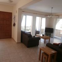 Villa in the mountains, in the suburbs, at the seaside in Republic of Cyprus, Eparchia Pafou, 147 sq.m.