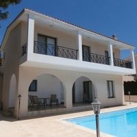 Villa in the mountains, in the suburbs, at the seaside in Republic of Cyprus, Eparchia Pafou, 155 sq.m.